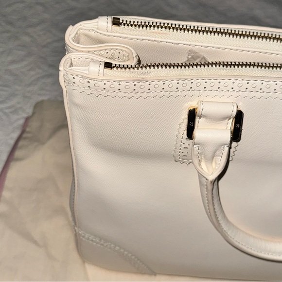 Creme Leather Tory Burch Robinson Spectator Double Zip Tote NWOT - Picture 11 of 16